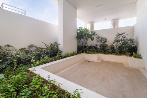 Apartment in Jumeirah, Dubai 4 bedrooms, 516 sq.m. № 97130 - photo 28