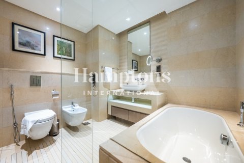 Снять в аренду квартиру в Bur Dubai, Дубай: 1 спальня, 86.30688700м², № 70892 - фото 11