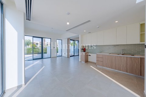 Villa in Sweden, The World Islands, Dubai 4 bedrooms, 257.52711600 sq.m. № 12843 - photo 13