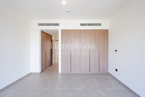 Villa in Sweden, The World Islands, Dubai 4 bedrooms, 257.52711600 sq.m. № 12843 - photo 15