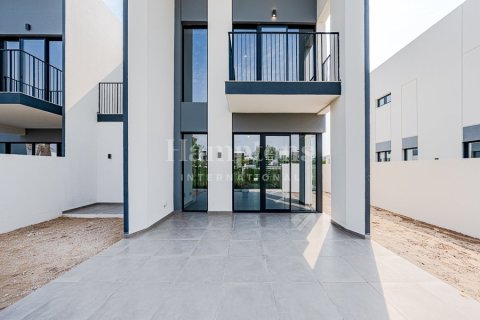 Villa in Sweden, The World Islands, Dubai 4 bedrooms, 257.52711600 sq.m. № 12843 - photo 2