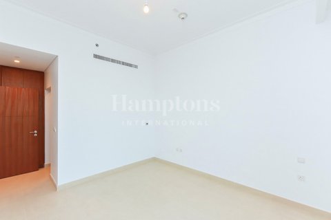 Снять в аренду квартиру в The Hills A, The Hills, Дубай: 3 спальни, 184.59826100м², № 12848 - фото 3