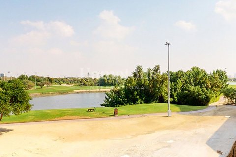 Снять в аренду квартиру в The Hills A, The Hills, Дубай: 3 спальни, 184.59826100м², № 12848 - фото 15