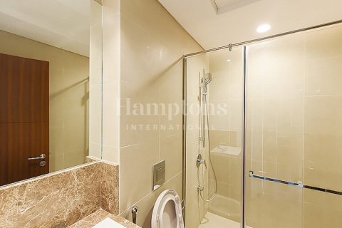 Снять в аренду квартиру в The Hills A, The Hills, Дубай: 3 спальни, 184.59826100м², № 12848 - фото 17