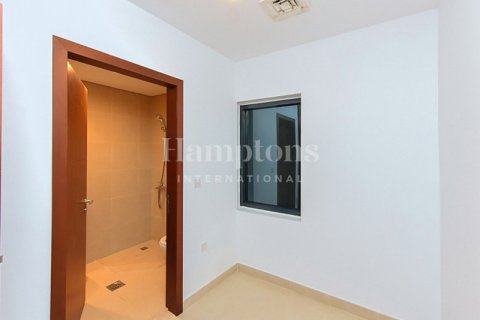 Снять в аренду квартиру в The Hills A, The Hills, Дубай: 3 спальни, 184.59826100м², № 12848 - фото 8