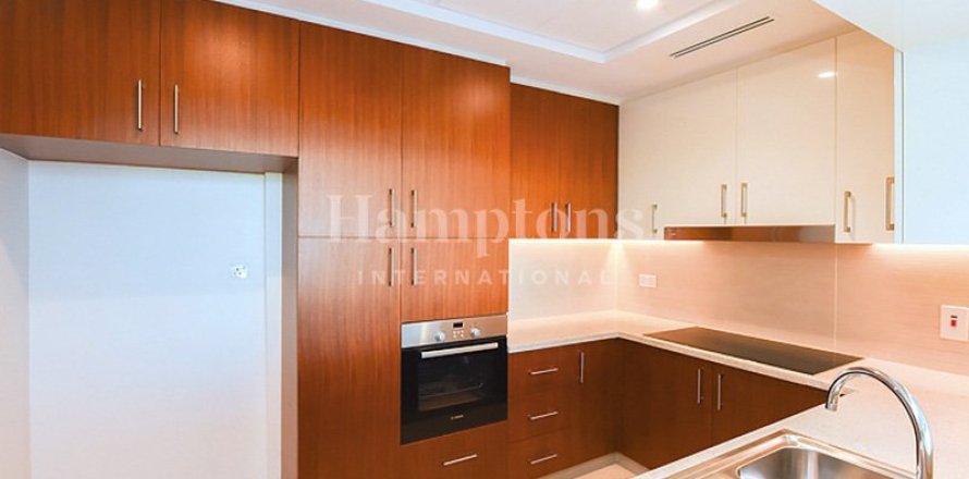 Квартира в The Hills A, The Hills, Дубай, 3 спальни, 184.598м², № 12848