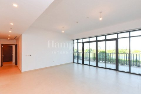 Снять в аренду квартиру в The Hills A, The Hills, Дубай: 3 спальни, 184.59826100м², № 12848 - фото 4