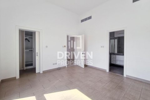 Villa en The Villa, Dubai, 5 dormitorios, 465 m², № 20654 - foto 8
