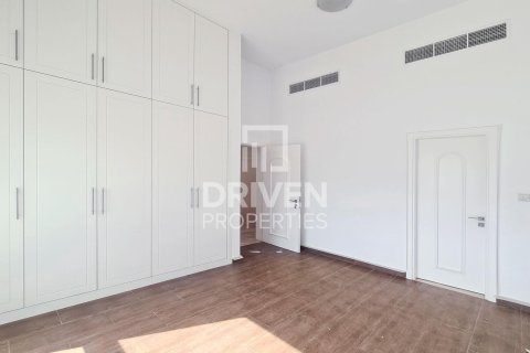 Villa en The Villa, Dubai, 5 dormitorios, 465 m², № 20654 - foto 3