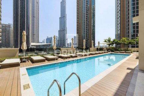 Apartamento en Opera District, Downtown Dubai (Downtown Burj Dubai), Dubai, 2 dormitorios, 103 m², № 20661 - foto 18