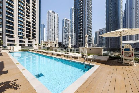 Apartamento en Opera District, Downtown Dubai (Downtown Burj Dubai), Dubai, 2 dormitorios, 103 m², № 20661 - foto 2