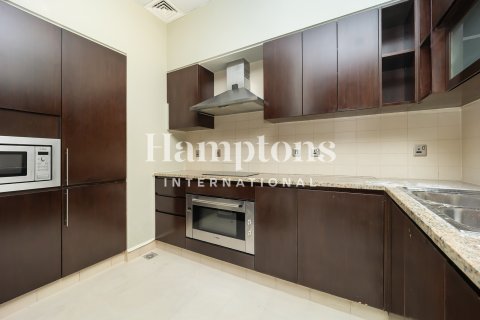 Apartamento en FIVE Palm Jumeirah, Palm Jumeirah, Dubai, 1 dormitorio, 121.61002700 m², № 97490 - foto 11