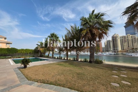 Villa en FIVE Palm Jumeirah, Palm Jumeirah, Dubai, 6 dormitorios, 650.32100000 m², № 97489 - foto 3