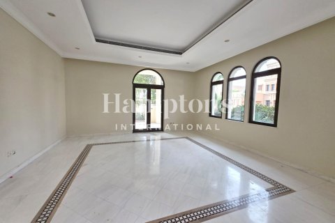 Villa en FIVE Palm Jumeirah, Palm Jumeirah, Dubai, 6 dormitorios, 650.32100000 m², № 97489 - foto 23