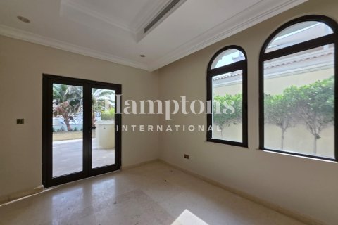 Villa en FIVE Palm Jumeirah, Palm Jumeirah, Dubai, 6 dormitorios, 650.32100000 m², № 97489 - foto 11
