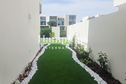 Townhouse in The Valley, Dubai 4 bedrooms, 257.51968376 sq.m. № 97486 - photo 24