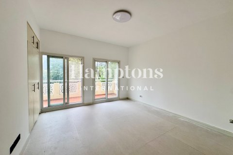 Villa à Meadows 1, Meadows, Dubai, 5 chambres, 553.32933897 m², № 97484 - photo 3