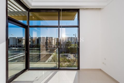 Снять в аренду таунхаус в Trinity, DAMAC Hills (Akoya by DAMAC), Дубай: 3 спальни, 253.06777200м², № 97485 - фото 23