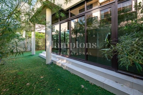 Снять в аренду таунхаус в Trinity, DAMAC Hills (Akoya by DAMAC), Дубай: 3 спальни, 253.06777200м², № 97485 - фото 25