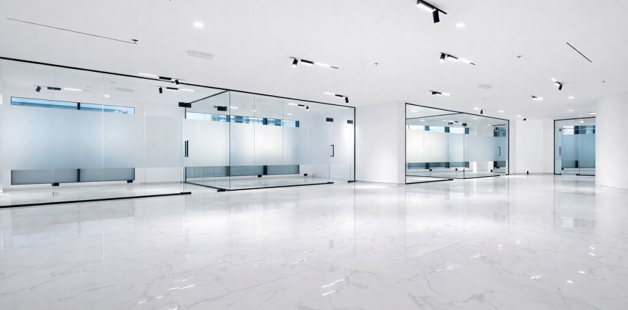 Квартира в Дубае, студия, 252м², № 90858