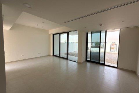 Таунхаус в Town Square, Дубай, 3 спальни, 189.615м², № 90850