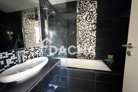 Apartment in Business Bay, Dubai 1 bedroom, 80 sq.m. № 112662 - photo 14