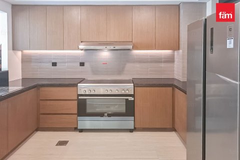 Townhouse in Dubai 4 bedrooms, 144 sq.m. № 111408 - photo 9
