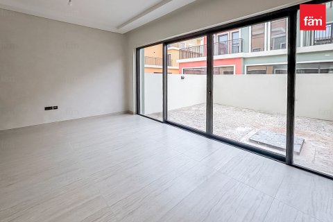 Townhouse in Dubai 4 bedrooms, 144 sq.m. № 111408 - photo 11