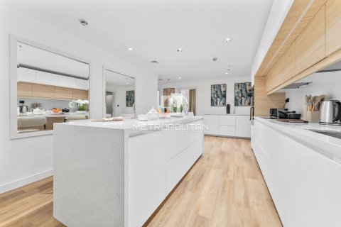 Apartment in Sadaf, Jumeirah Beach Residence, Dubai 3 bedrooms, 185 sq.m. № 73224 - photo 29