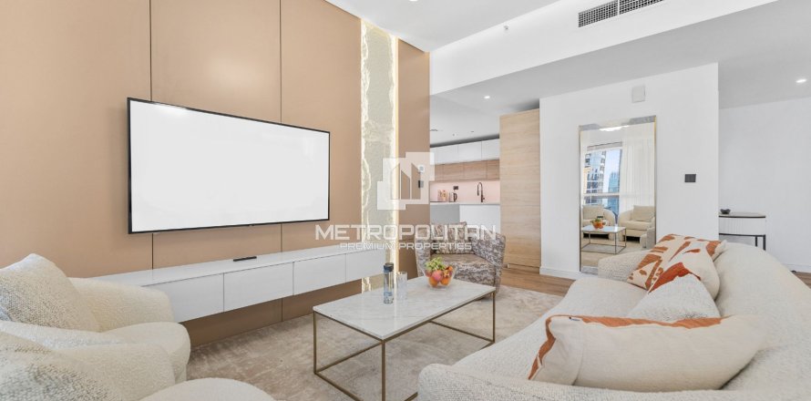 Apartment in Sadaf, Jumeirah Beach Residence, Dubai 3 bedrooms, 185 sq.m. № 73224