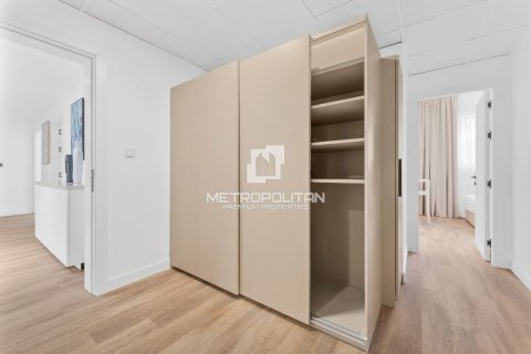 Apartment in Sadaf, Jumeirah Beach Residence, Dubai 3 bedrooms, 185 sq.m. № 73224 - photo 13