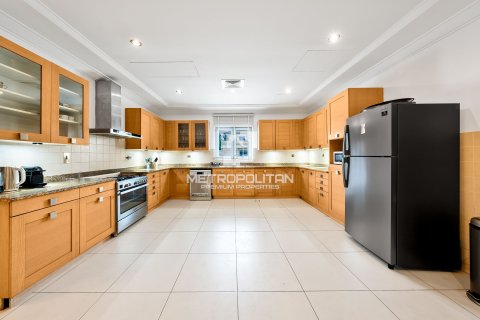 Villa in Signature Villas, Palm Jumeirah, Dubai 7 bedrooms, 1245 sq.m. № 73219 - photo 9