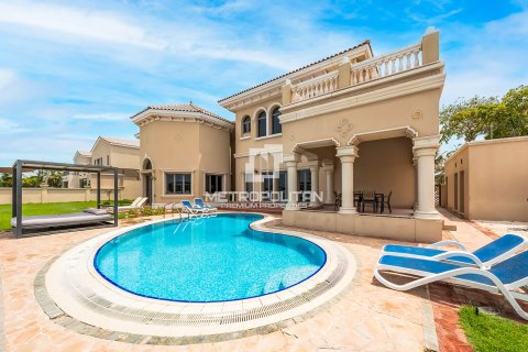 Villa in Signature Villas, Palm Jumeirah, Dubai 7 bedrooms, 1245 sq.m. № 73219 - photo 2