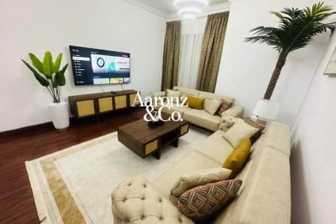 Apartment in Icon Tower 2, Jumeirah Lake Towers, Dubai 2 bedrooms, 122 sq.m. № 110703