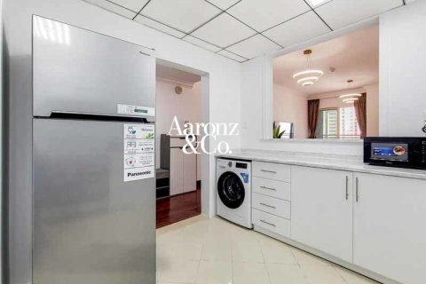 Apartment in Icon Tower 2, Jumeirah Lake Towers, Dubai 2 bedrooms, 122 sq.m. № 110703 - photo 7