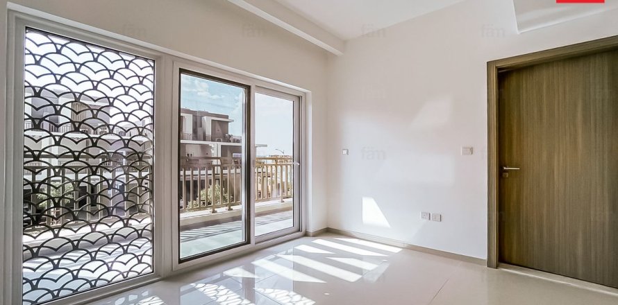 Maison de ville à Dubai, 3 chambres, 112.2 m², № 85828