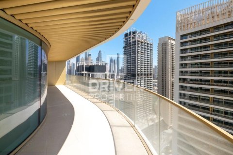 Apartamento en EMAAR Beachfront, Dubai Harbour, Dubai, 3 dormitorios, 227 m², № 65319 - foto 1