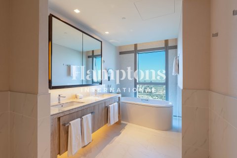 Снять в аренду квартиру в Dubai Creek Harbour (The Lagoons), Дубай: 3 спальни, 181.27976584м², № 92877 - фото 3