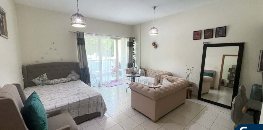 Apartamento en AL DHAFRAH en Greens, Dubai, 1 dormitorio, 70 m², № 79302