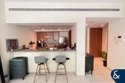 Apartamento en AL DHAFRAH en Greens, Dubai, 1 dormitorio, 70 m², № 79302 - foto 2