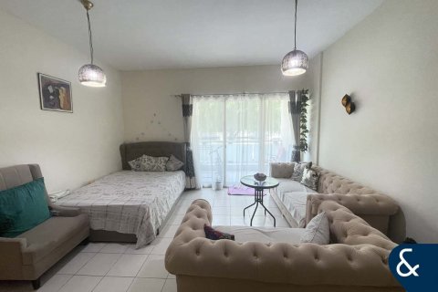 Apartamento en AL DHAFRAH en Greens, Dubai, 1 dormitorio, 70 m², № 79302 - foto 5