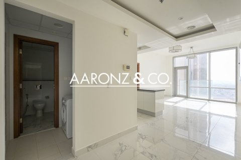 Apartment in Business Bay, Dubai 1 bedroom, 82 sq.m. № 96664 - photo 3