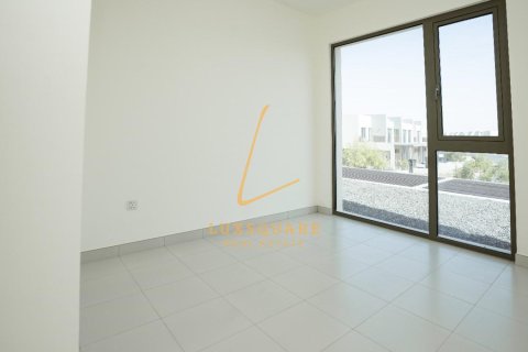 Villa in EMAAR South, Dubai South (Dubai World Central), Dubai 3 bedrooms, 130 sq.m. № 96653 - photo 8