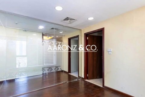 Office in Business Bay, Dubai 87 sq.m. № 96665 - photo 7