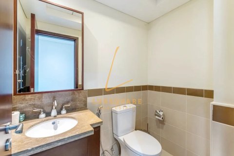 Apartment in Downtown Dubai (Downtown Burj Dubai), Dubai 2 bedrooms, 138 sq.m. № 96654 - photo 12