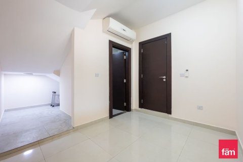 Townhouse in Al Furjan, Dubai 4 bedrooms, 230.7 sq.m. № 41412 - photo 6