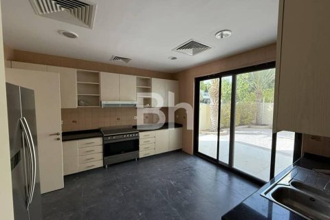 Villa in DAMAC Hills (Akoya by DAMAC), Dubai 5 bedrooms, 311 sq.m. № 57117 - photo 6