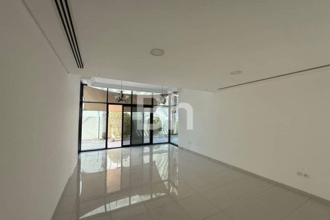 Villa in DAMAC Hills (Akoya by DAMAC), Dubai 5 bedrooms, 311 sq.m. № 57117 - photo 5