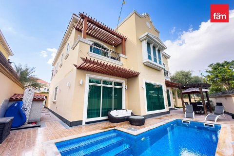 Villa in Dubai 5 bedrooms, 571.3 sq.m. № 10234 - photo 1