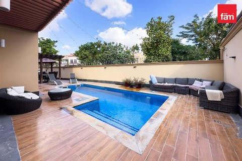 Villa in Dubai 5 bedrooms, 571.3 sq.m. № 10234 - photo 30